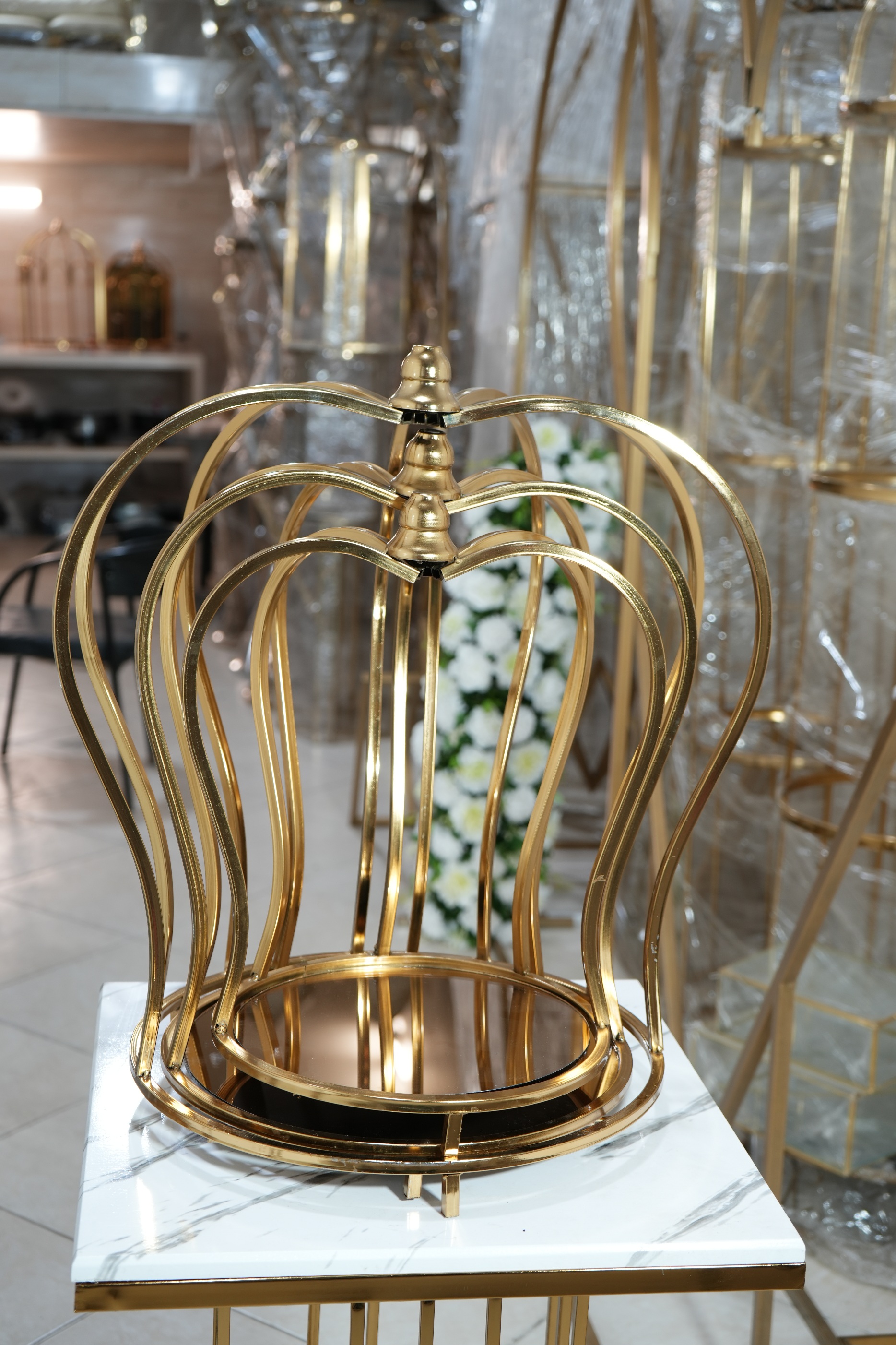 قفس سه سایز بله‌برونی و کادویی طرح تاجی