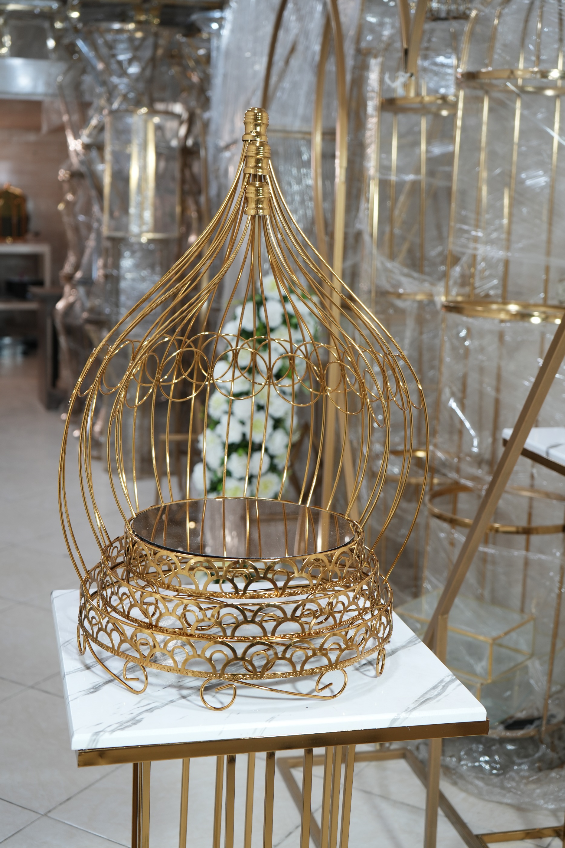 قفس سه سایز بله‌برونی و کادویی طرح تاجی